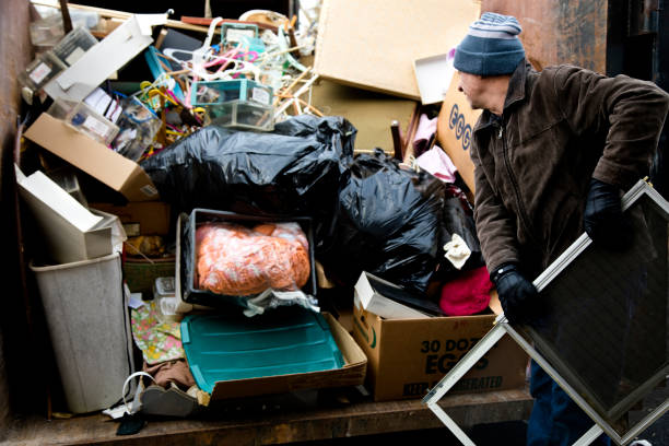 Best Commercial Cleanout Services  in Auburn, IL