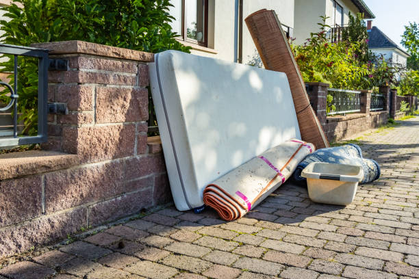 Best Commercial Cleanout Services  in Auburn, IL